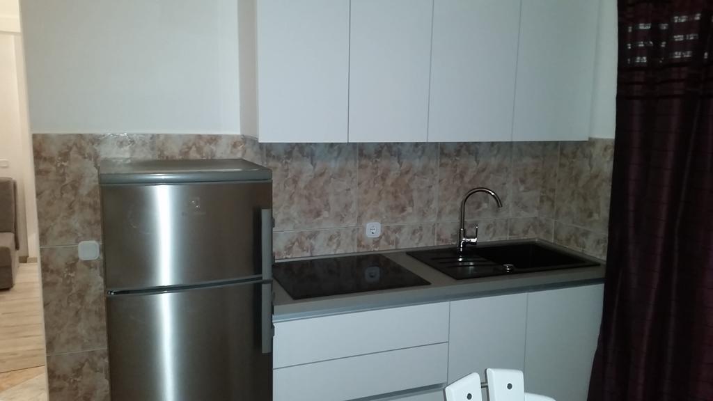 Apartments Silvija Примоштен Экстерьер фото
