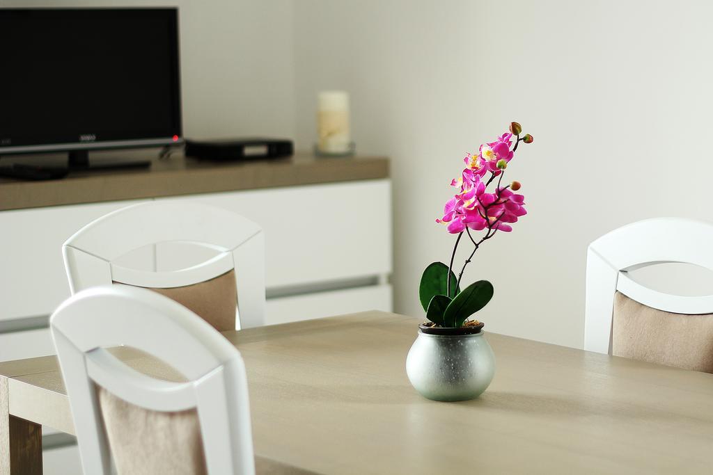 Apartments Silvija Примоштен Экстерьер фото